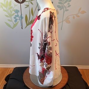 4/$20 Loose Fit Batwing style Top